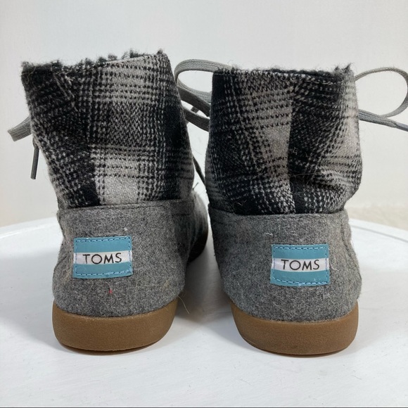 TOMS Highlands Botas Lace Up Booties In Gray Plaid - Picture 5 of 10
